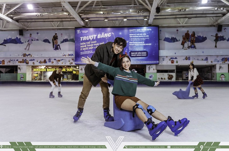 Trượt băng nghệ thuật - Vincom Mega Mall