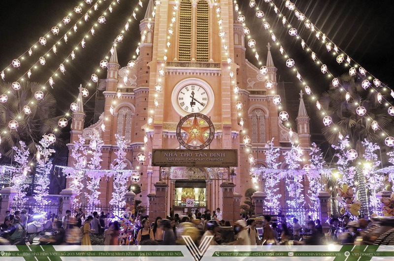 Địa điểm đi chơi Noel ở Sài Gòn - Nhà thờ Tân Định