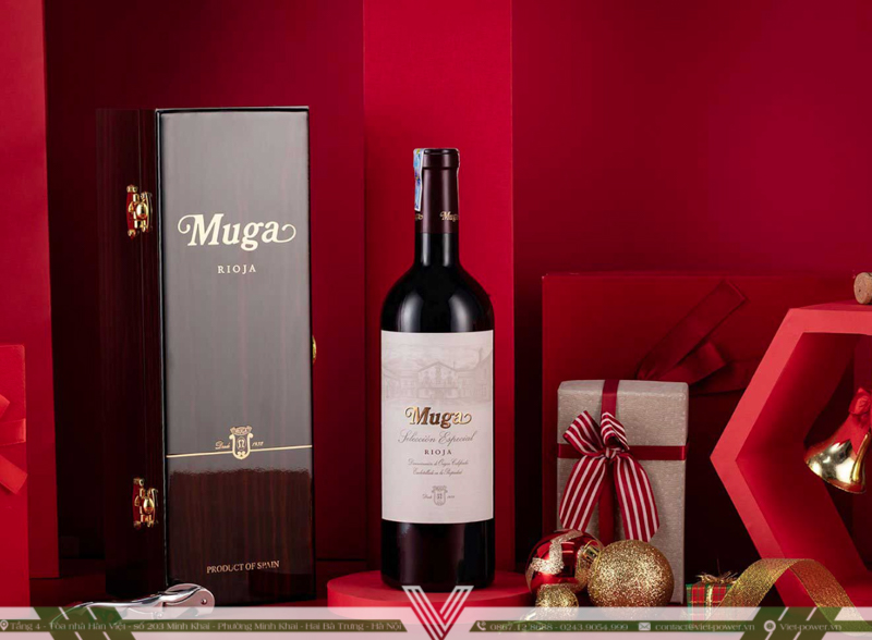 Rượu vang thích hợp làm quà tặng giáng sinh cho khách hàng