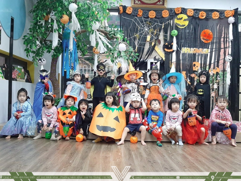 Trò chơi halloween cho trẻ em - đập vỡ bí ngô